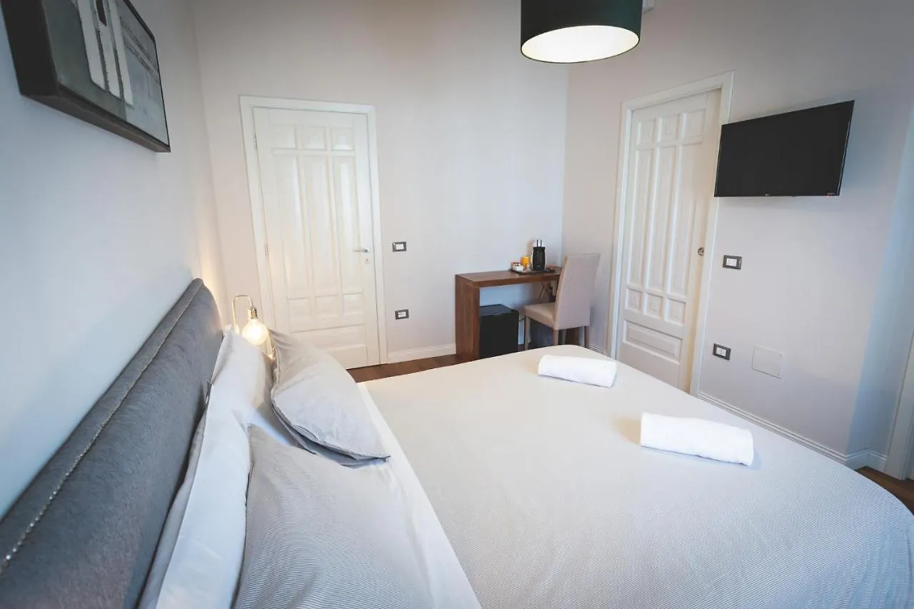 Piazza Duomo Deluxe Hotel Cecina